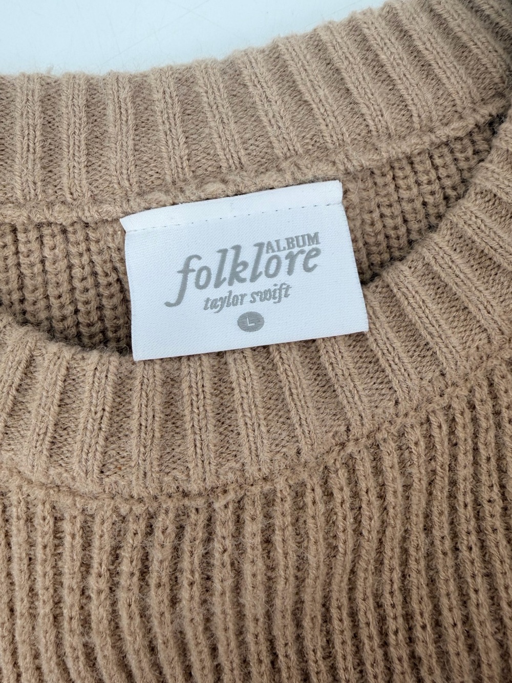 Taylor Swift Official Folklore Album Oversized Sweater Large - Picture 3 of 6